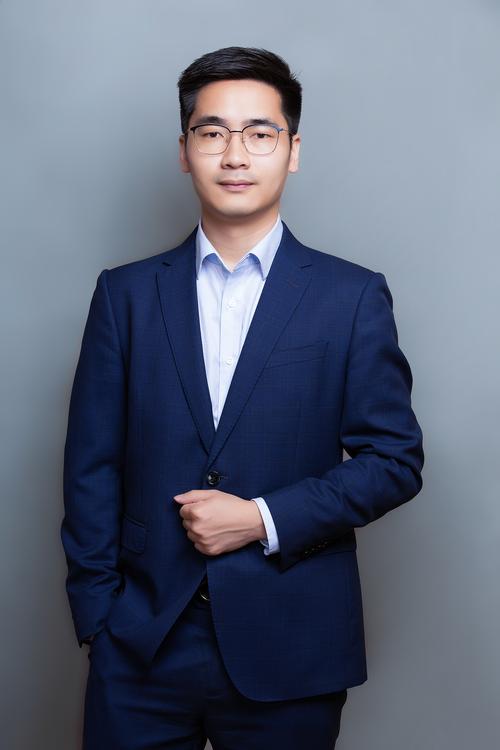 吴沙 创始人 & 执行董事